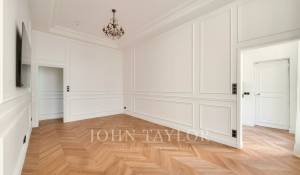 Sale Apartment Paris 3ème