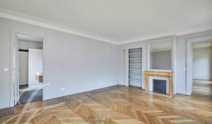 Sale Apartment Paris 4ème