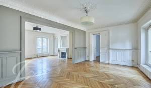 Sale Apartment Paris 4ème