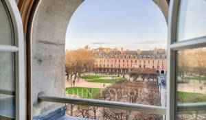 Sale Apartment Paris 4ème