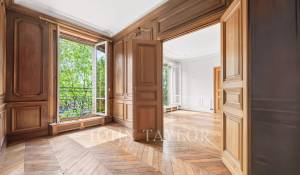 Sale Apartment Paris 4ème