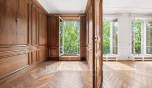Sale Apartment Paris 4ème