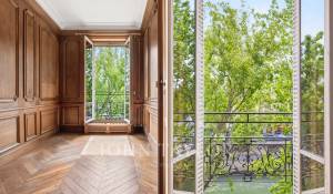 Sale Apartment Paris 4ème