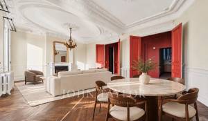 Sale Apartment Paris 4ème