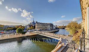 Sale Apartment Paris 4ème