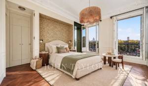 Sale Apartment Paris 4ème