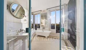 Sale Apartment Paris 4ème