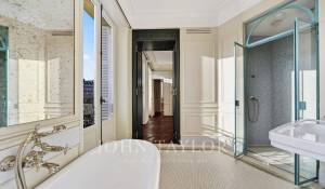 Sale Apartment Paris 4ème
