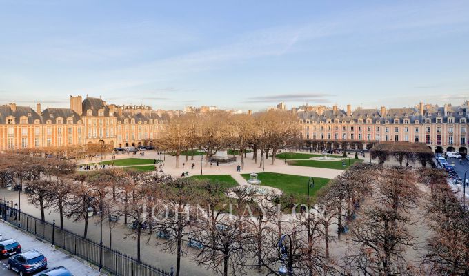 Sale Apartment Paris 4ème