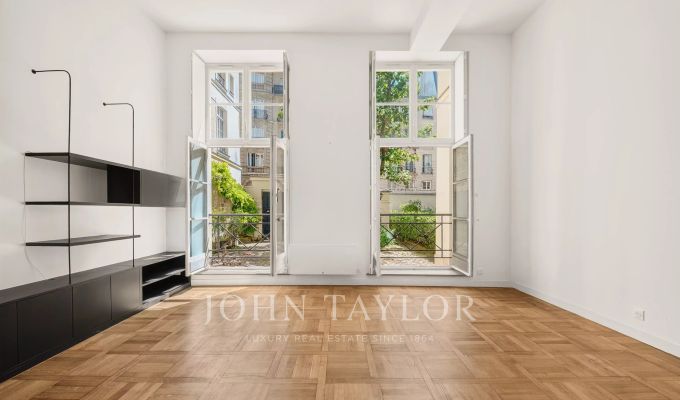 Sale Apartment Paris 4ème