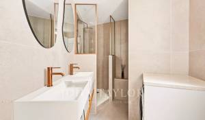 Sale Apartment Paris 6ème