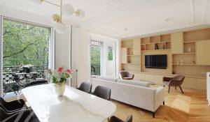 Sale Apartment Paris 7ème