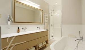 Sale Apartment Paris 7ème