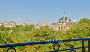 Sale Apartment Paris 7ème