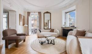Sale Apartment Paris 7ème