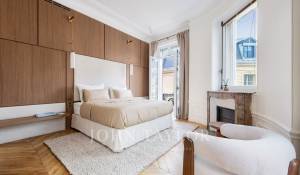 Sale Apartment Paris 7ème