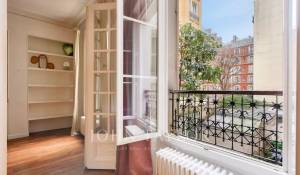 Sale Apartment Paris 7ème
