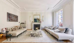 Sale Apartment Paris 7ème