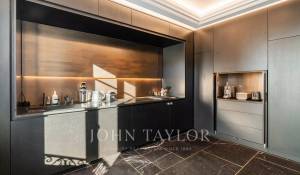 Sale Apartment Paris 7ème