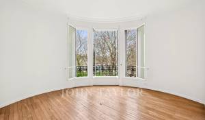 Sale Apartment Paris 7ème