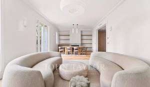 Sale Apartment Paris 7ème