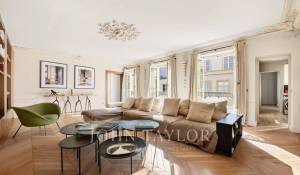 Sale Apartment Paris 7ème