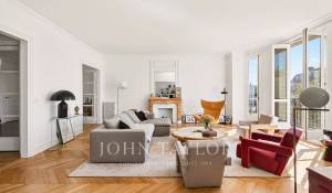 Sale Apartment Paris 7ème