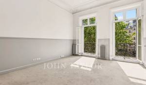 Sale Apartment Paris 7ème