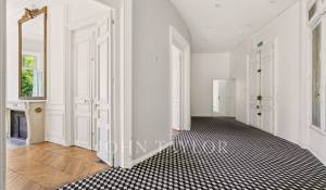Sale Apartment Paris 7ème