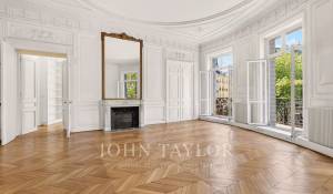 Sale Apartment Paris 7ème