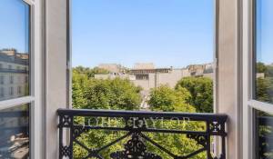 Sale Apartment Paris 7ème