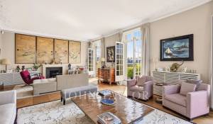 Sale Apartment Paris 7ème