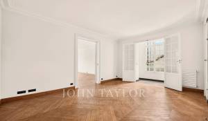 Sale Apartment Paris 7ème