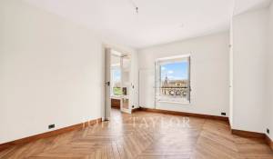 Sale Apartment Paris 7ème