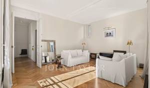Sale Apartment Paris 7ème