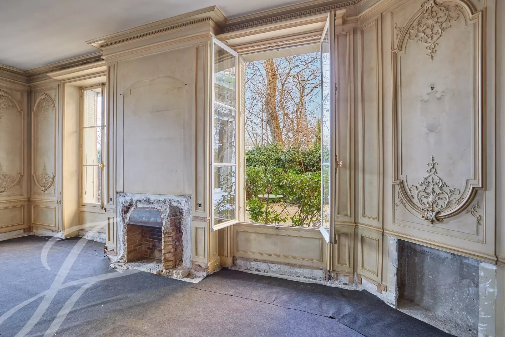 Ad Sale Apartment Paris 7ème (75007), 10.0 Rooms refV2555PA