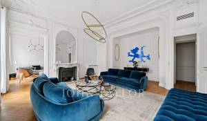 Sale Apartment Paris 8ème