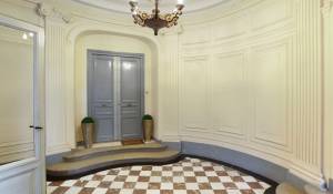 Sale Apartment Paris 8ème