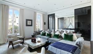 Sale Apartment Paris 8ème