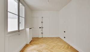 Sale Apartment Paris 8ème