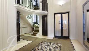 Sale Apartment Paris 8ème