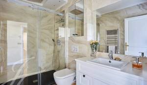 Sale Apartment Paris 8ème