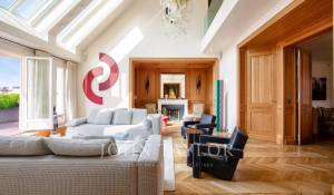 Sale Apartment Paris 8ème