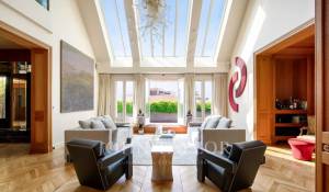 Sale Apartment Paris 8ème