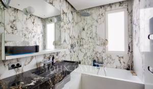 Sale Apartment Paris 8ème