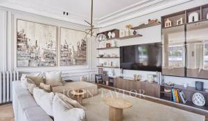Sale Apartment Paris 8ème