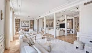 Sale Apartment Paris 8ème