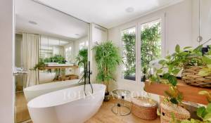 Sale Apartment Paris 8ème