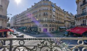 Sale Apartment Paris 8ème