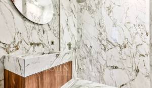 Sale Apartment Paris 8ème